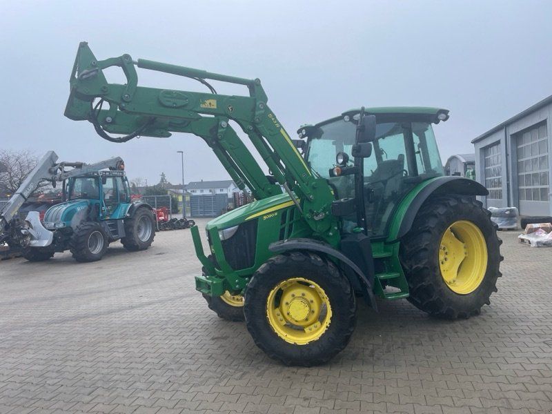 John Deere 5090R