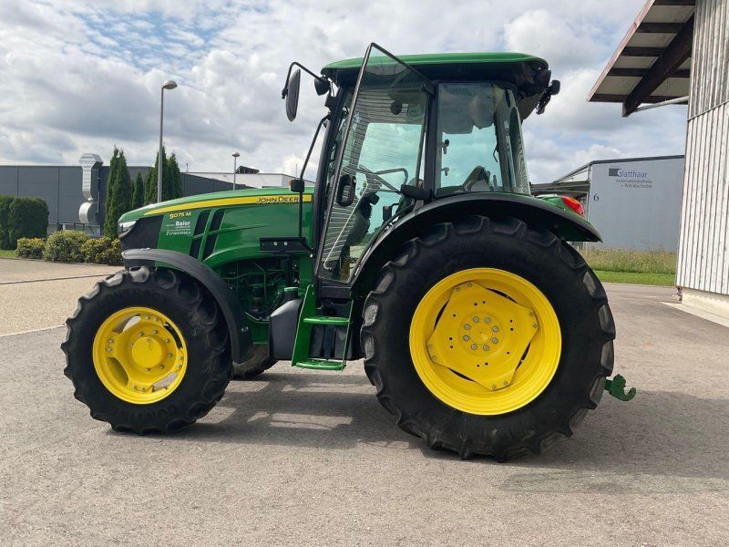 John Deere 5075 M