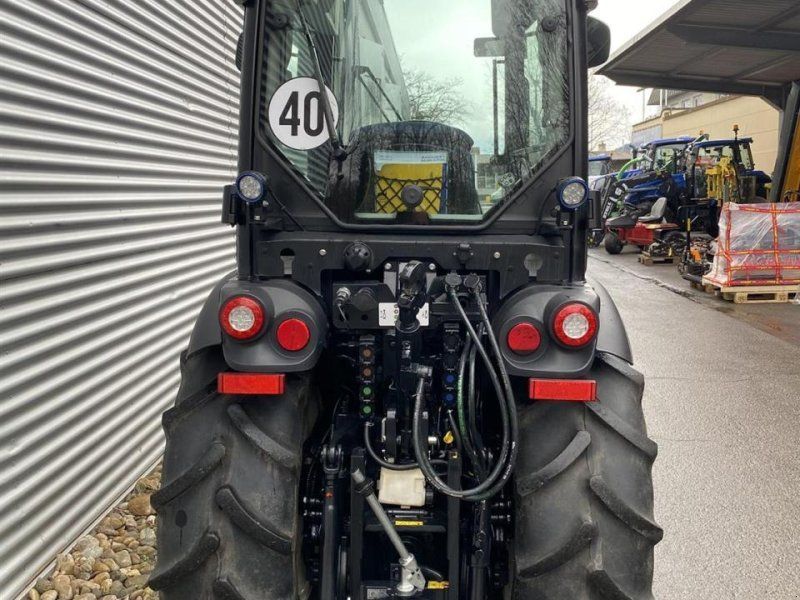 New Holland T 4.90V CAB STAGE 5