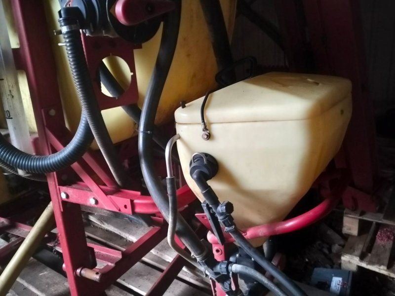 Hardi 12 m  1000 liter skal synes