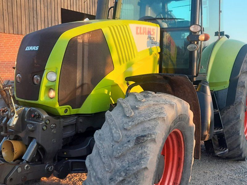 Claas AXION 840 C Matic med front pto og frontlift