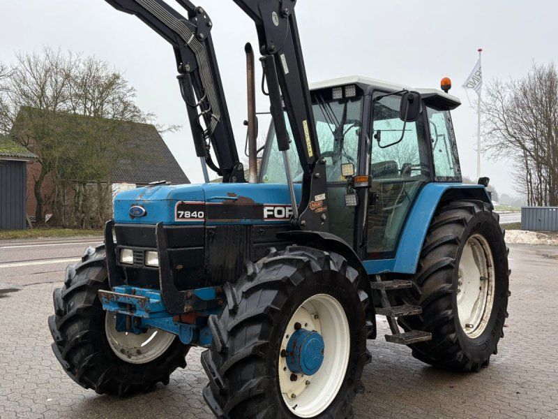 Ford 7840