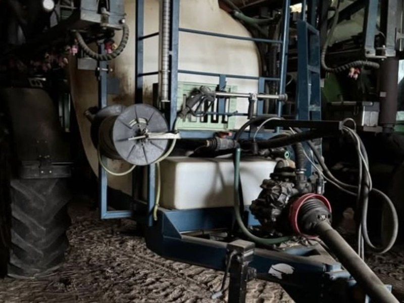 MGM 3000 ltr. 24 mtr. Sprøjten er synet 2024. Der medfølger også sma