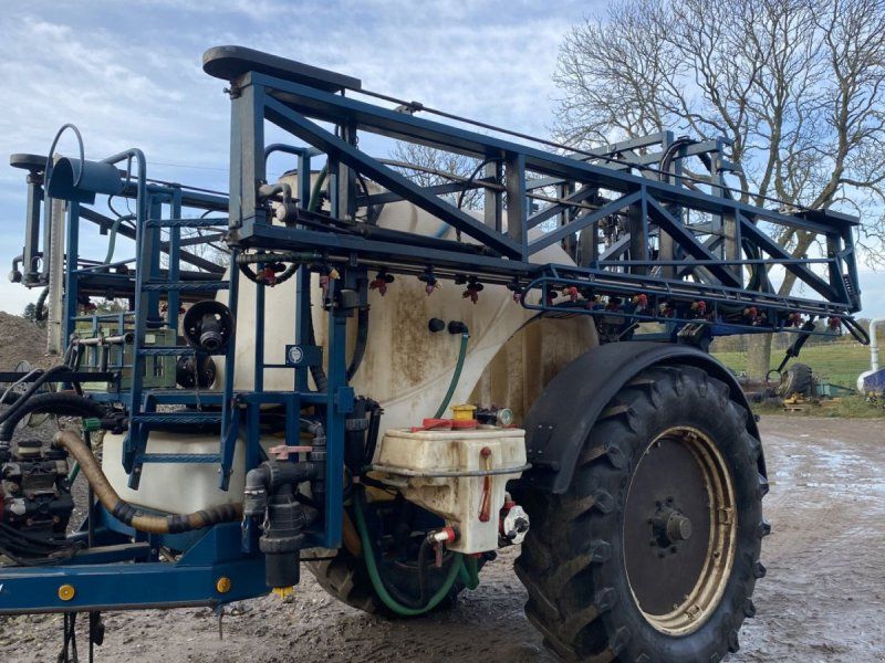 MGM 3000 ltr. 24 mtr. Sprøjten er synet 2024. Der medfølger også sma