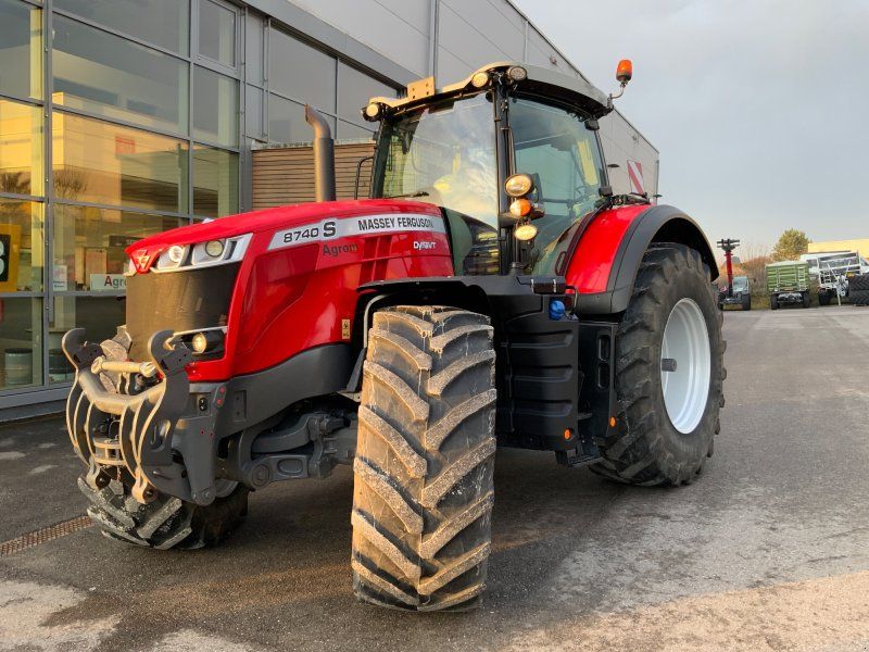 Massey Ferguson 8740 S Dyna VT Exclusive