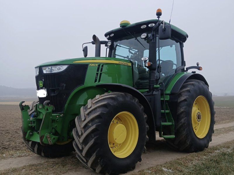 John Deere 7260R