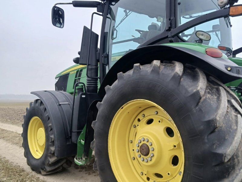John Deere 7260R