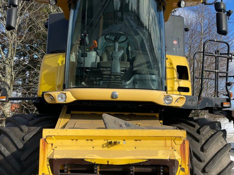 New Holland CX8070