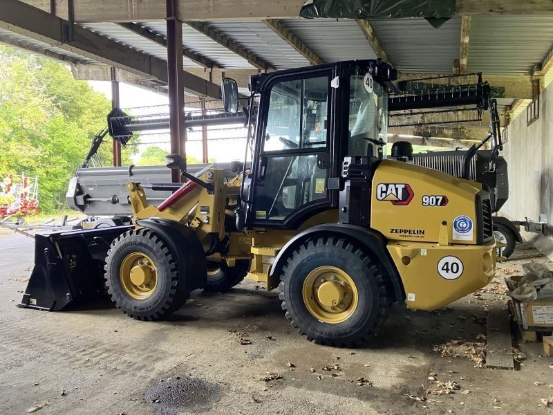 Caterpillar CAT 907-14