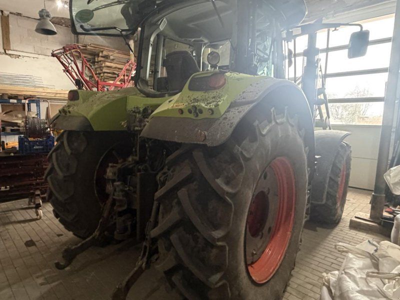 Claas Arion 620