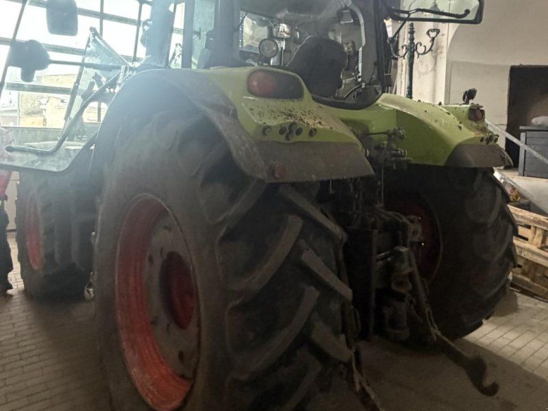 Claas Arion 620