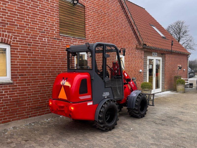 1036LXC m/lukket kabine 1036