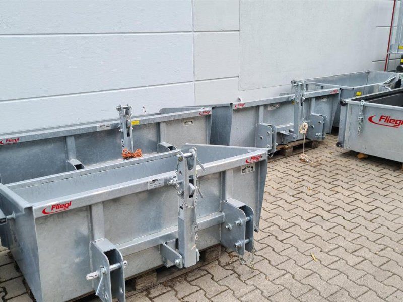 Fliegl HECKSCHAUFEL 2000 MM MECH. 3P-KAT II VZ