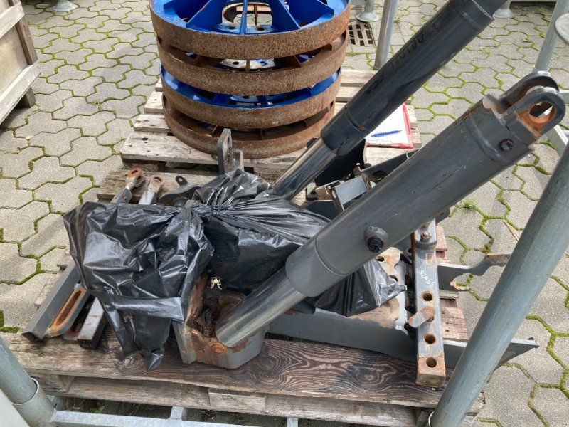 Claas Hitchanhängung hydraulisch