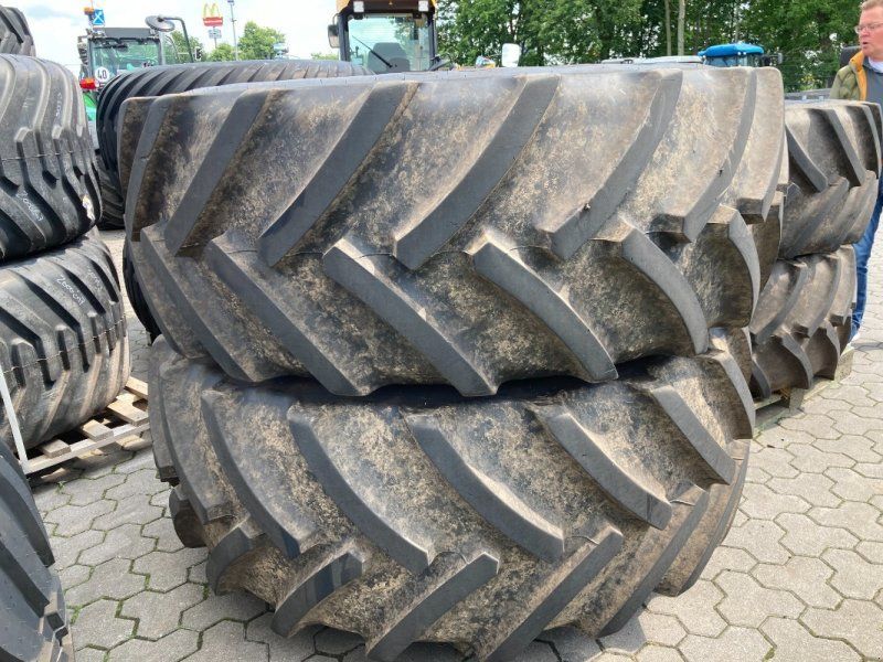 Mitas 2x 650/75 R38 Komplettradsatz
