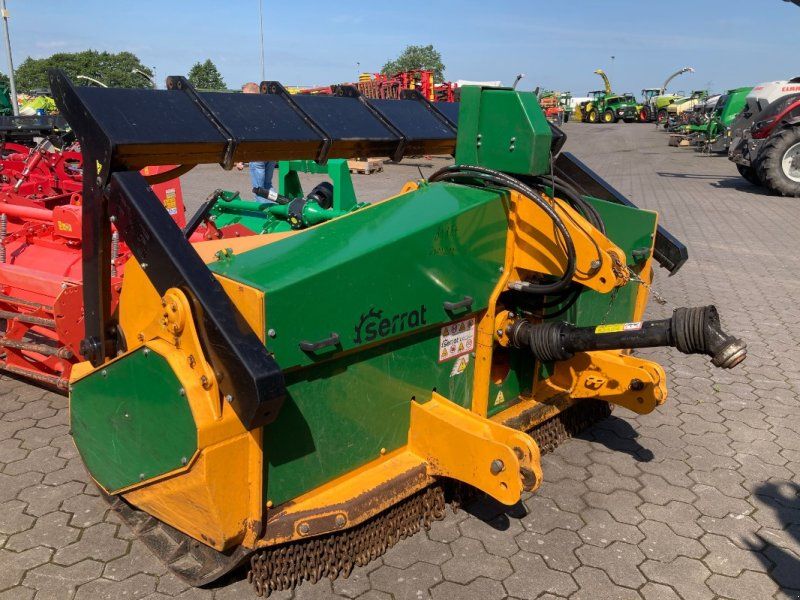 Serrat FX-5 T-2500 Forstmulcher
