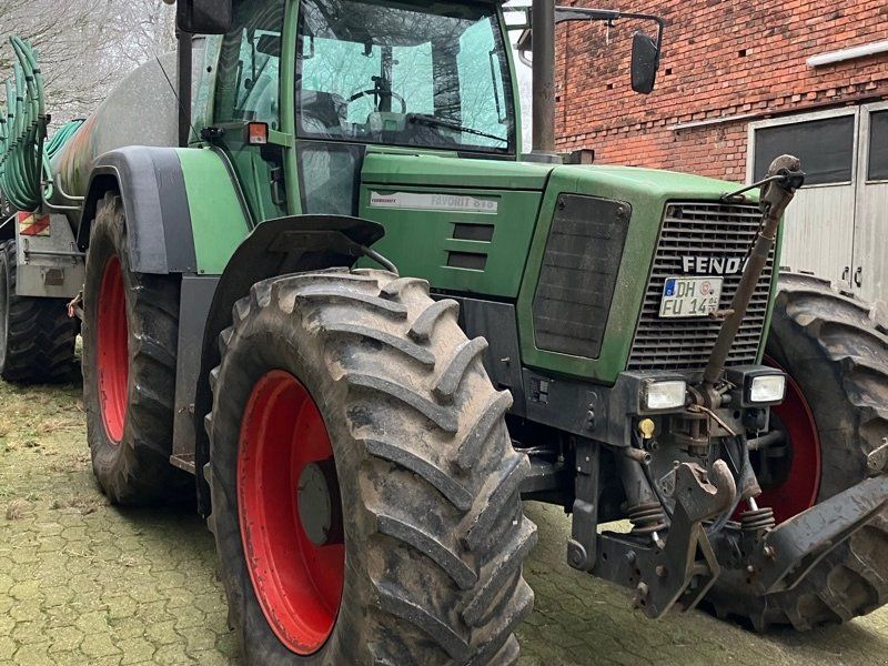Fendt Favorit 818