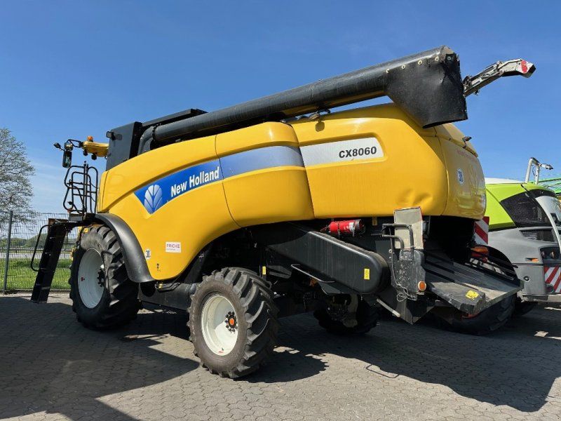New Holland CX 8060