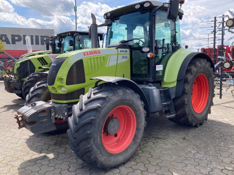 Claas Arion 640