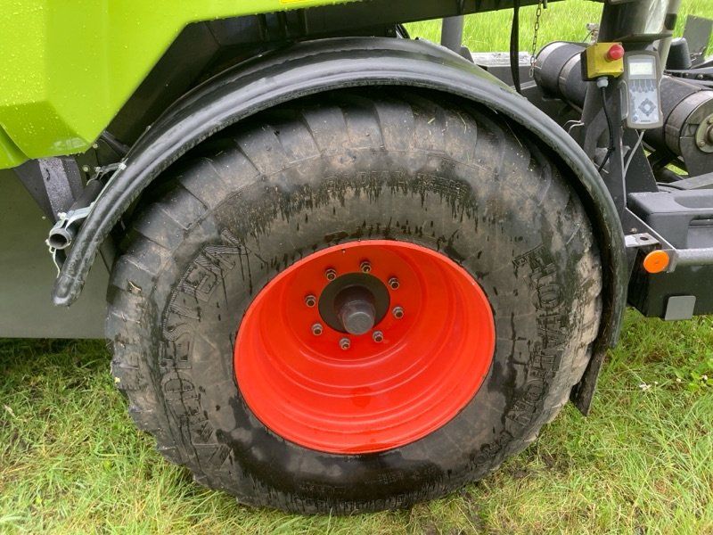 Claas Rollant 454 Uniwrap