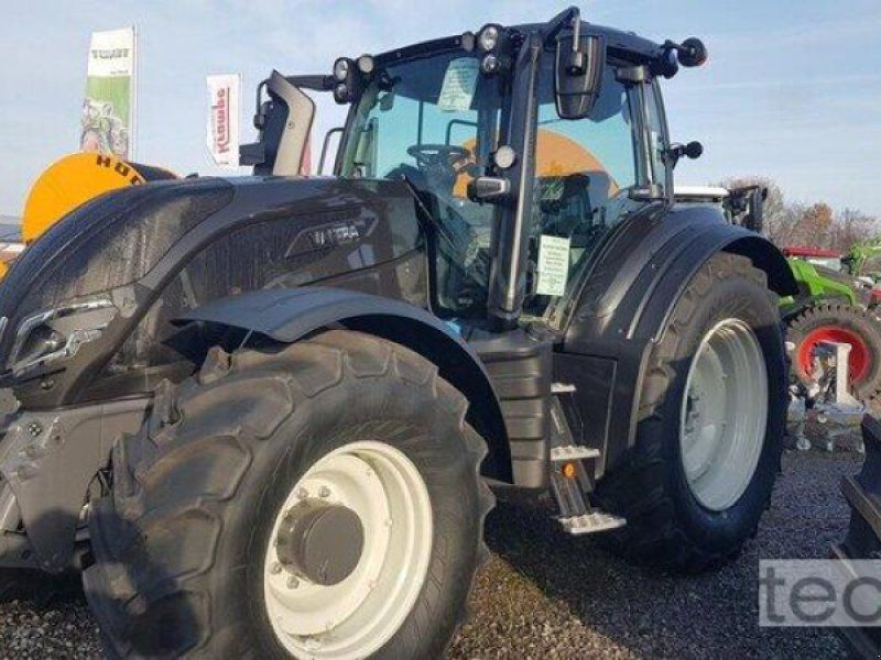 Valtra T235 D
