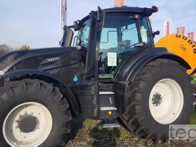 Valtra T215 D