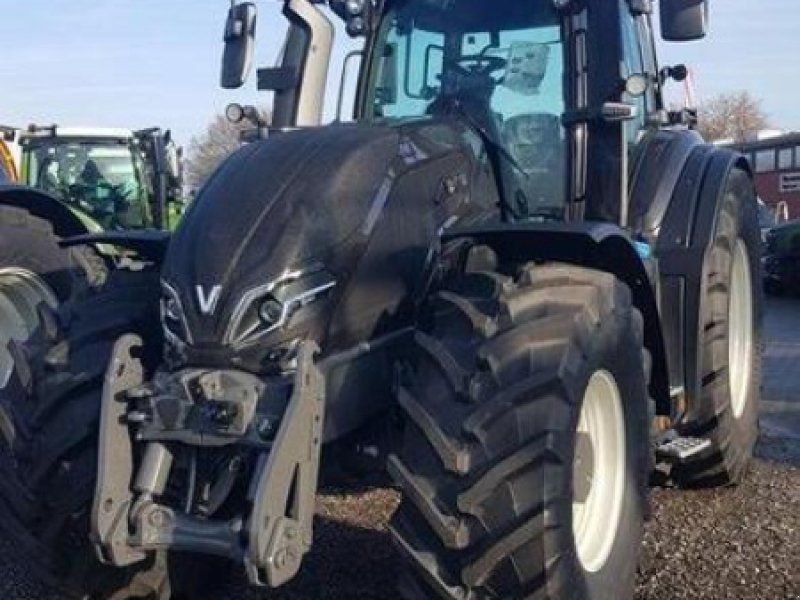 Valtra Q245