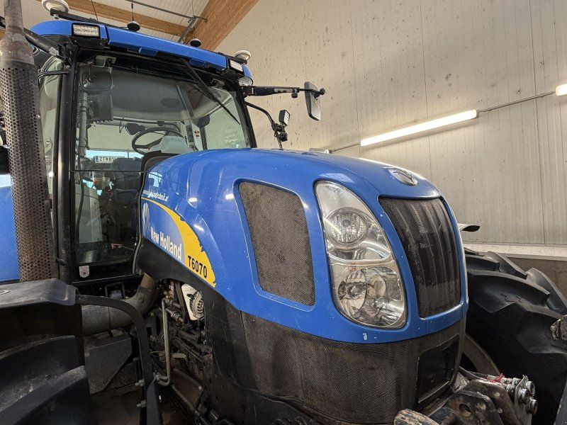 New Holland T6050 Elite