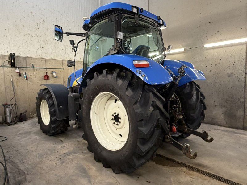 New Holland T6050 Elite