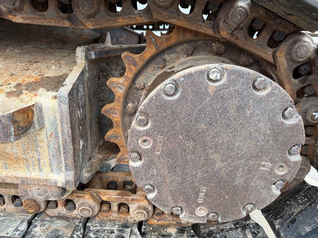 Hitachi ZX 135 US 5-B