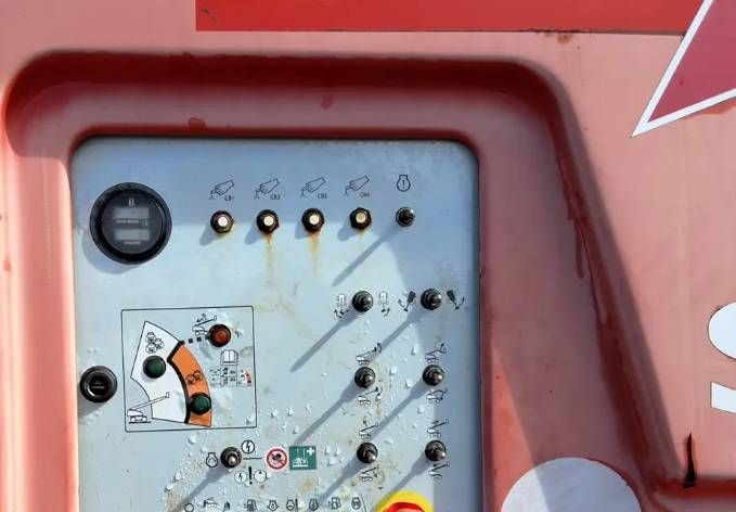 SkyJack SJ 86 T 28m telescoophoogwerker skyjack 86 86t