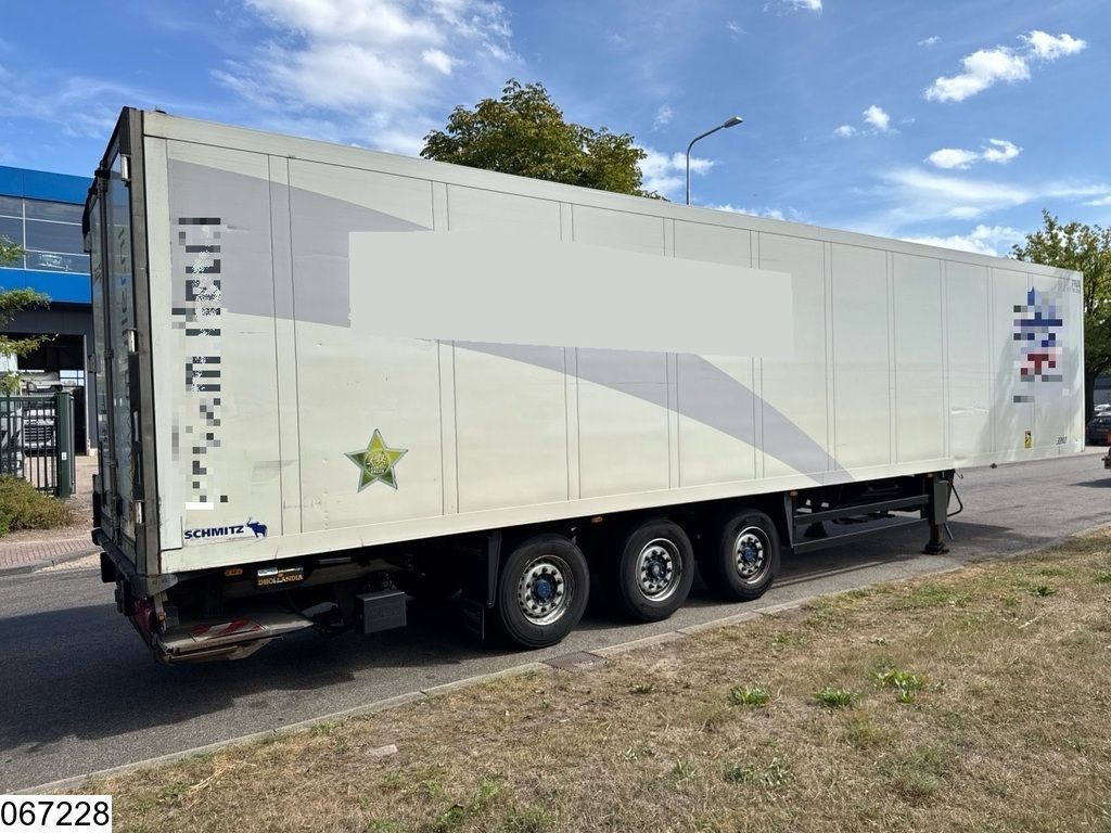 Schmitz Koel vries Carrier Vector 1850, Dhollandia