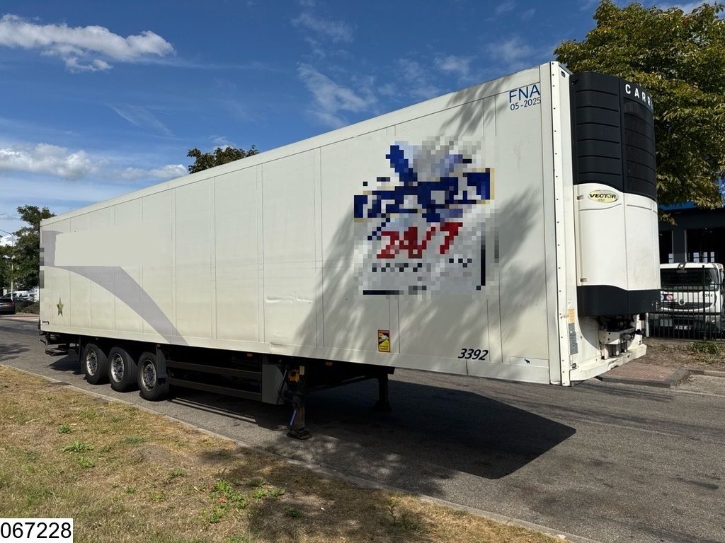 Schmitz Koel vries Carrier Vector 1850, Dhollandia