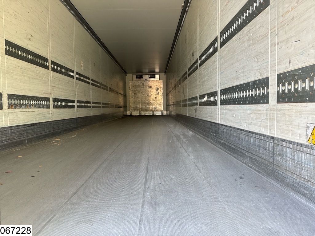 Schmitz Koel vries Carrier Vector 1850, Dhollandia