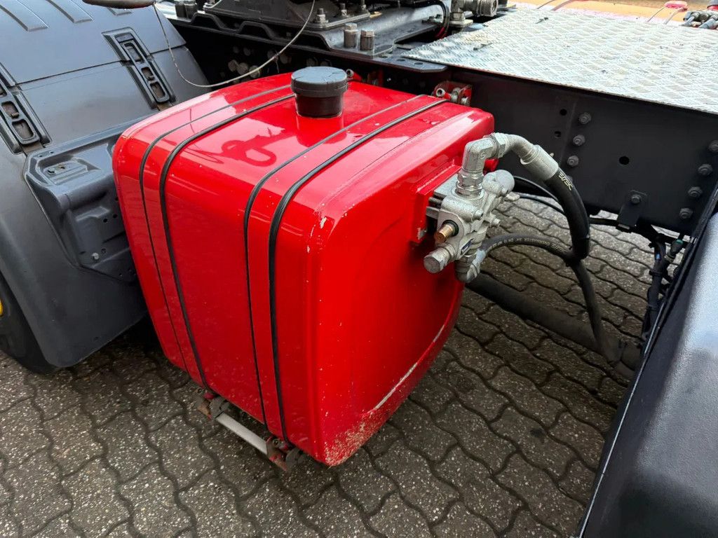 Scania R580 V8 4X2 Highline Hydraulic NL Truck