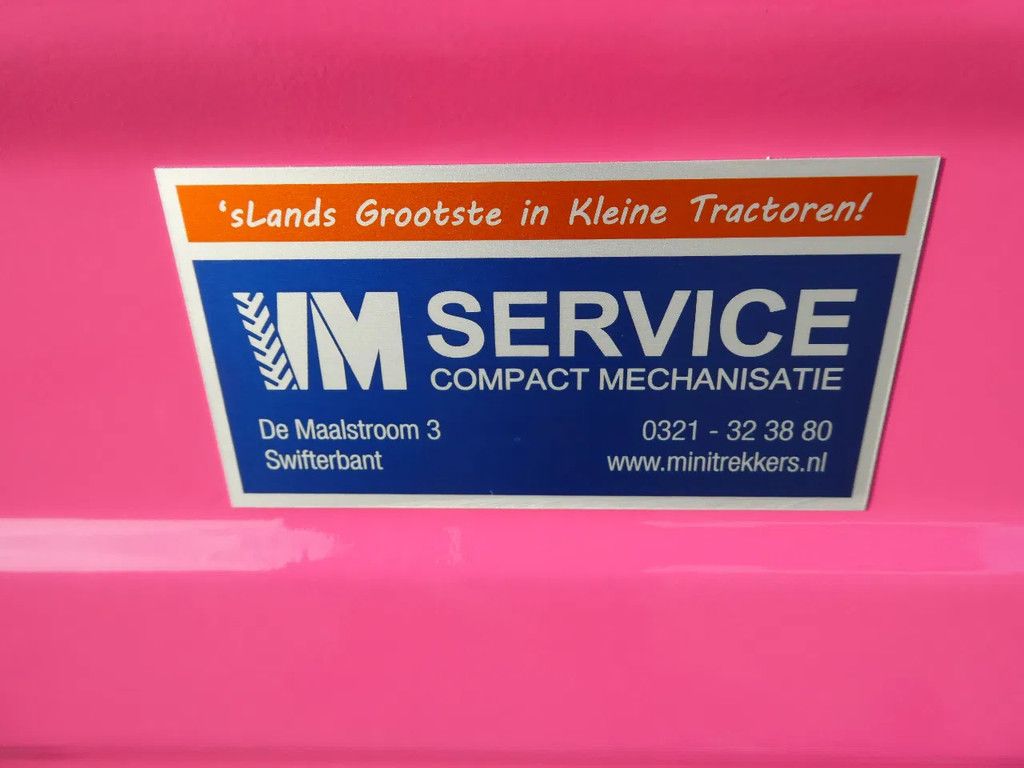 Yanmar YM1301 4wd / 339 Draaiuren / Pink Edition