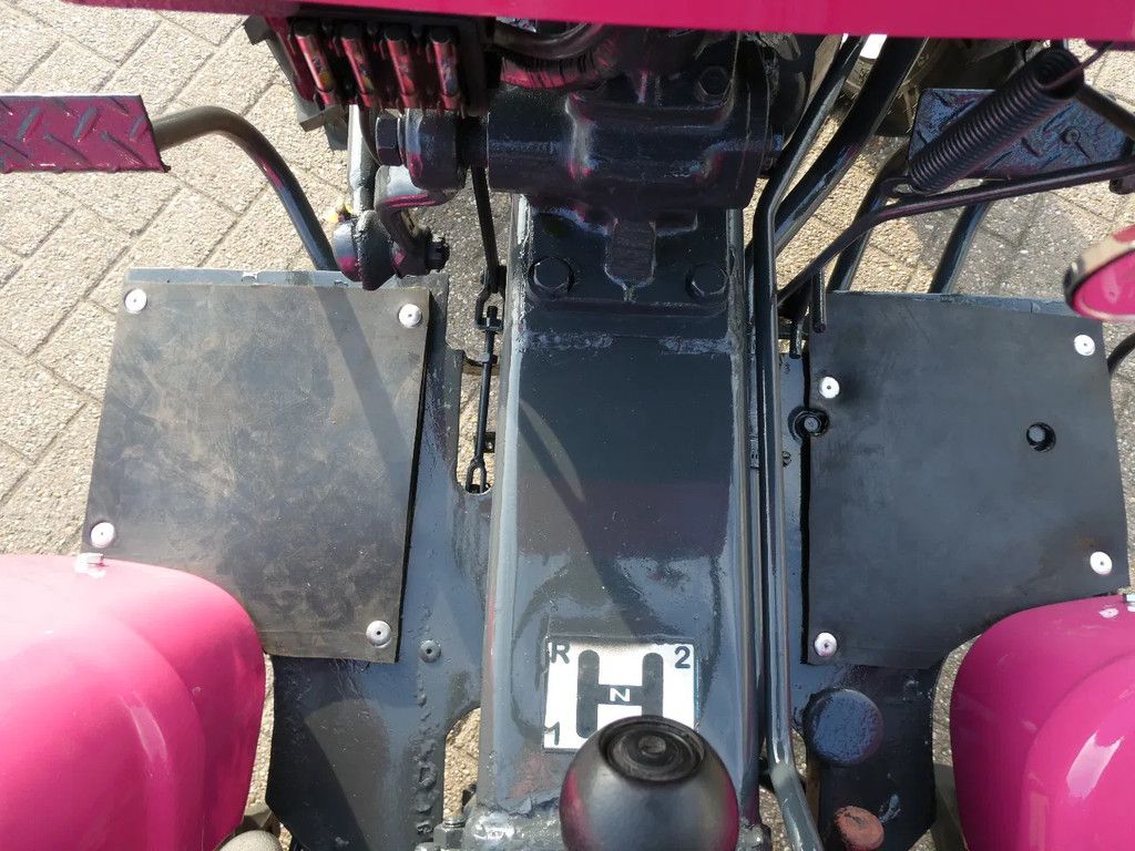 Yanmar YM1301 4wd / 339 Draaiuren / Pink Edition