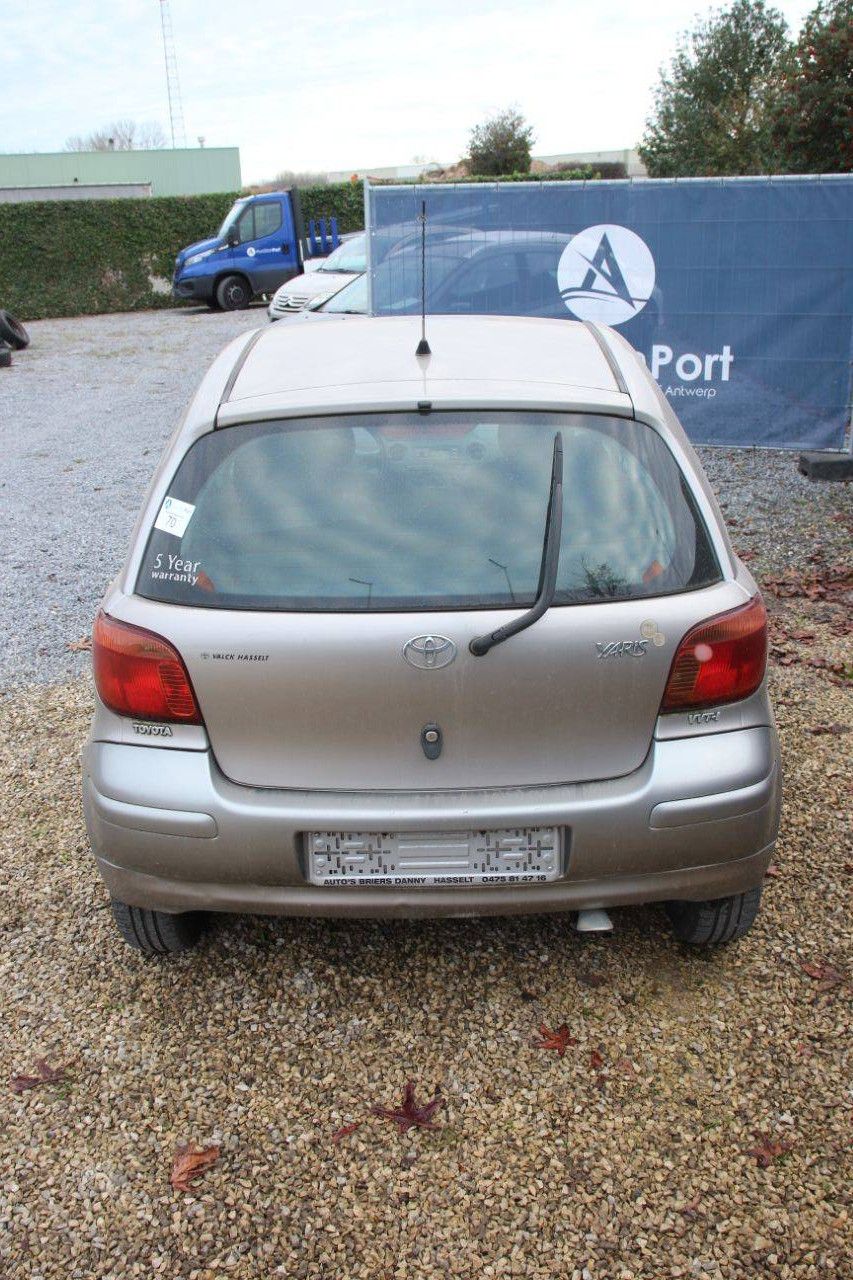Pkw Toyota Yaris Benzin 2005 (Marge)