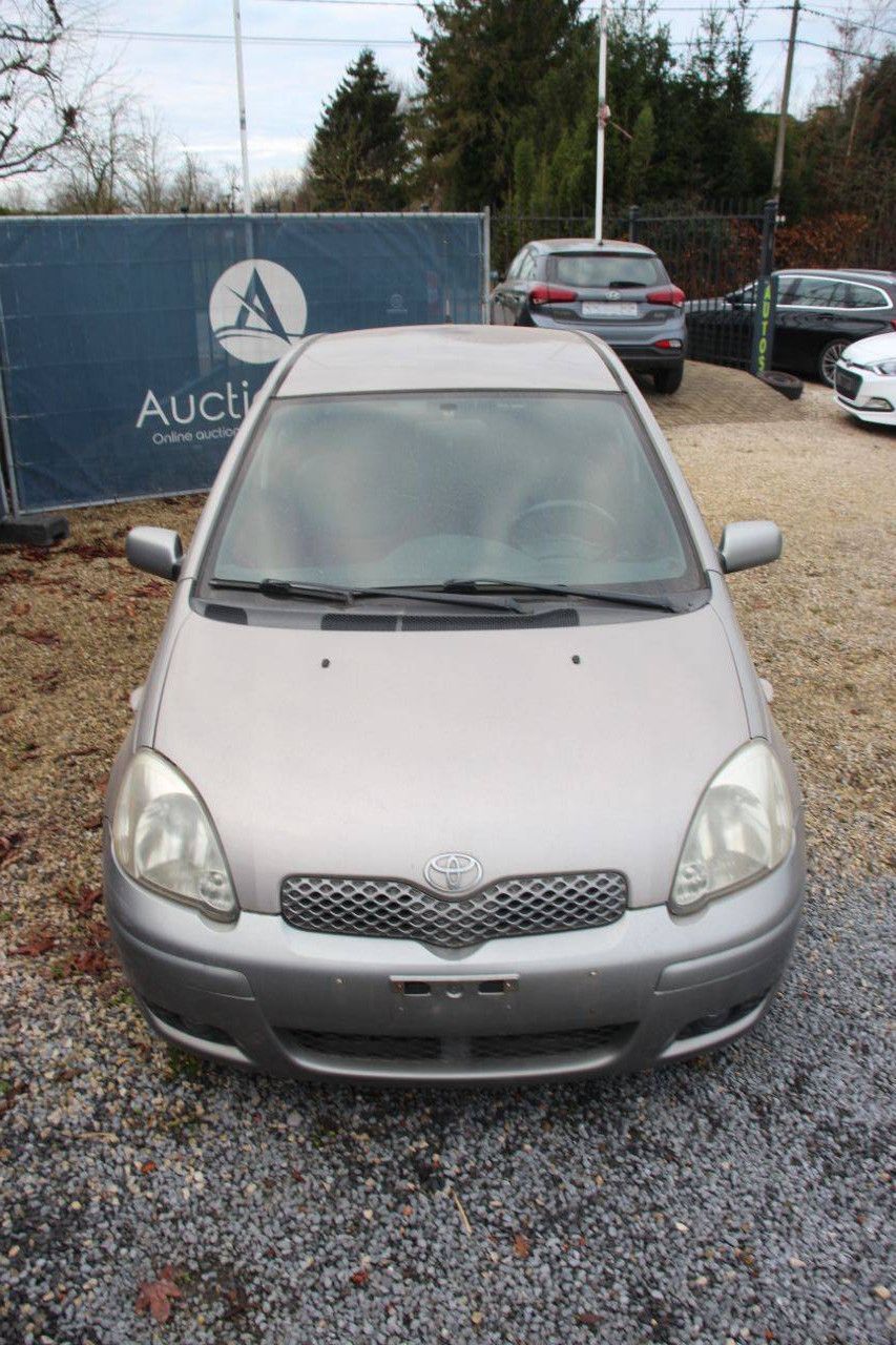 Pkw Toyota Yaris Benzin 2005 (Marge)