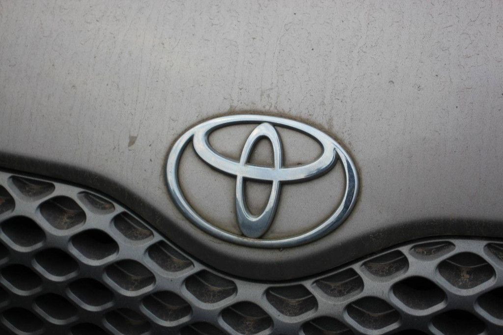 Pkw Toyota Yaris Benzin 2005 (Marge)