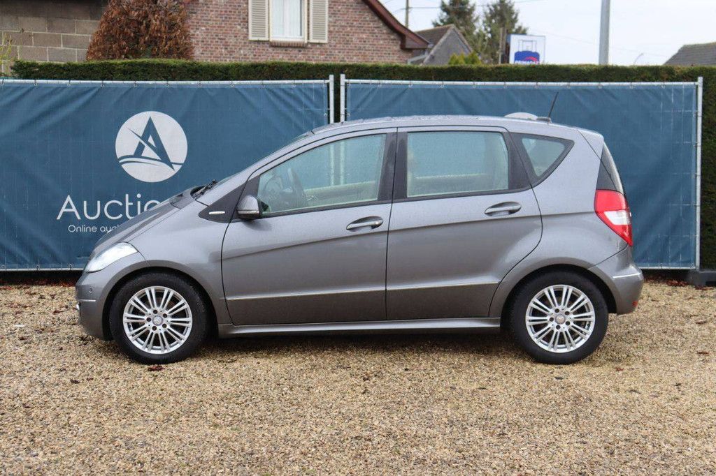 Pkw Mercedes-Benz A170 Benzin 2009 (Margin)