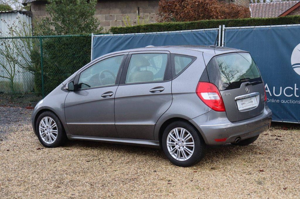 Pkw Mercedes-Benz A170 Benzin 2009 (Margin)