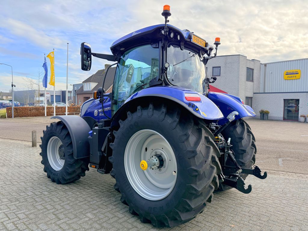 New Holland T6.180 AC Stage V Blue Power GPS