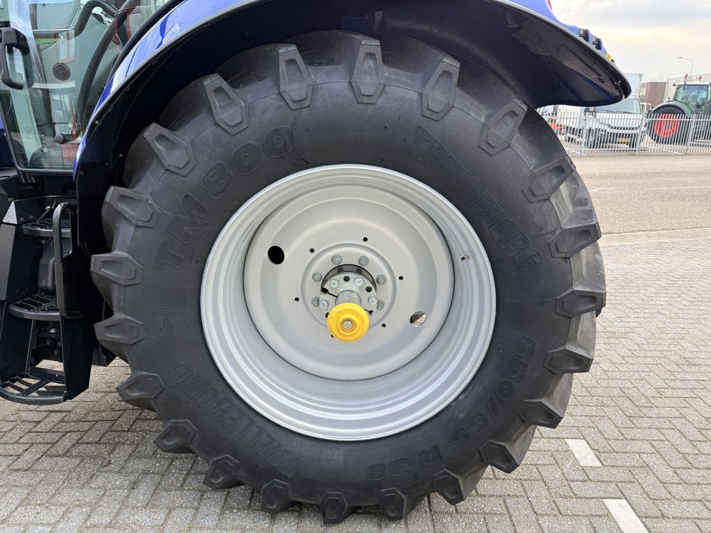 New Holland T6.180 AC Stage V Blue Power GPS