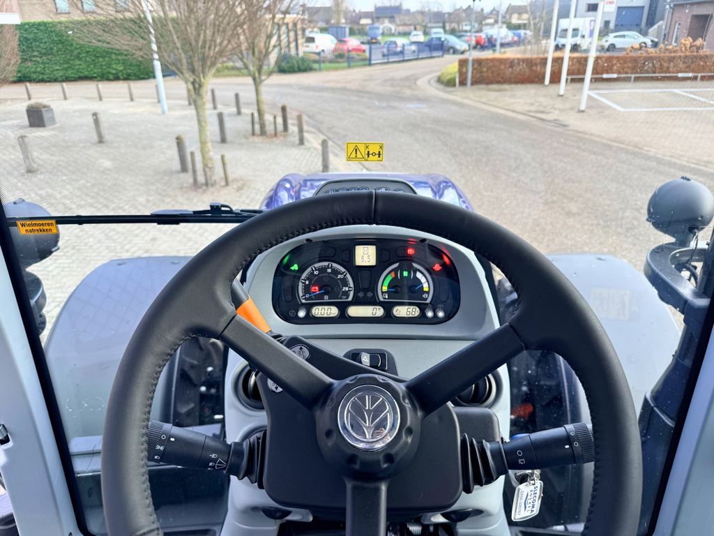 New Holland T6.180 AC Stage V Blue Power GPS