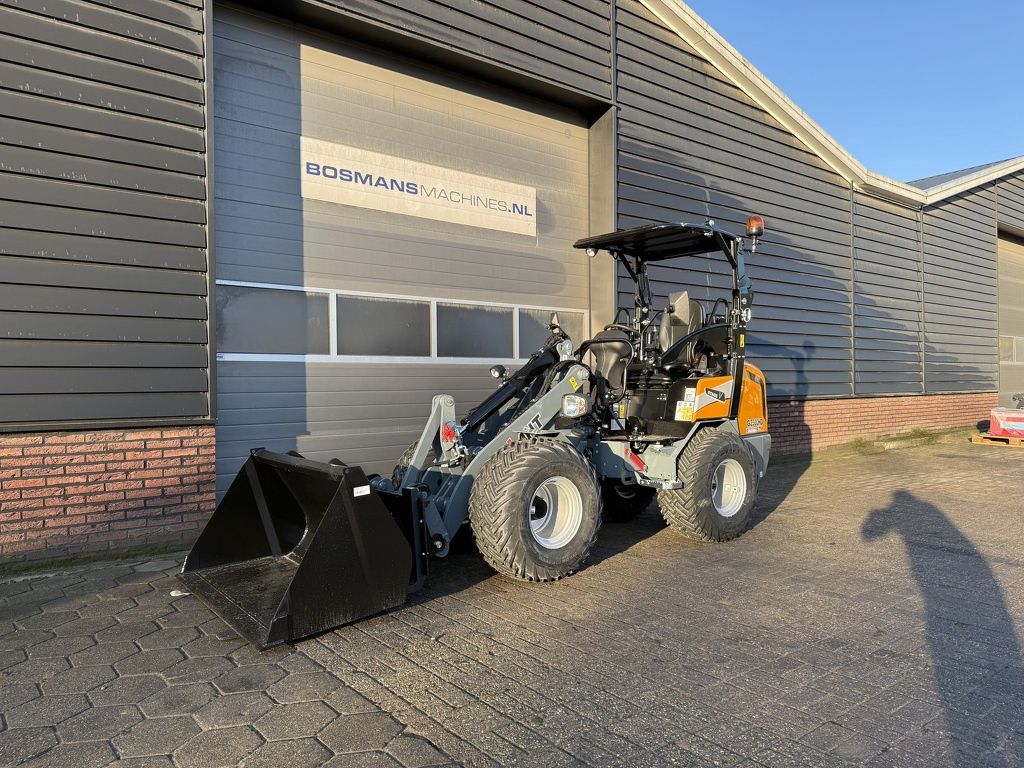 Giant G2500 X-TRA HD minishovel / kniklader NIEUW