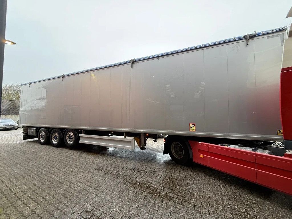 Kraker CF 200 92m3 Cargo Floor Liftas Alcoa Zilver metallic