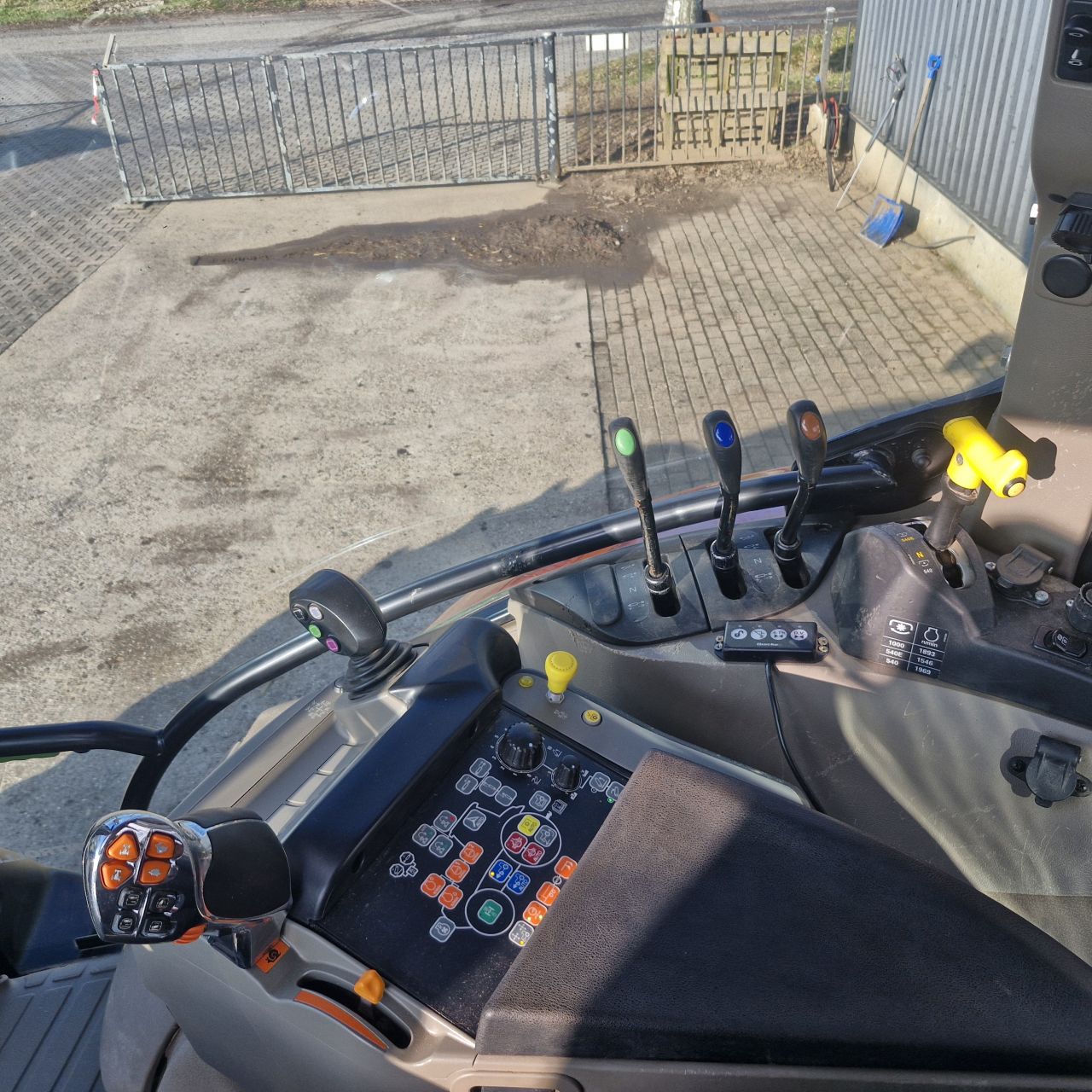 Case maxxum 115 mc ad 8