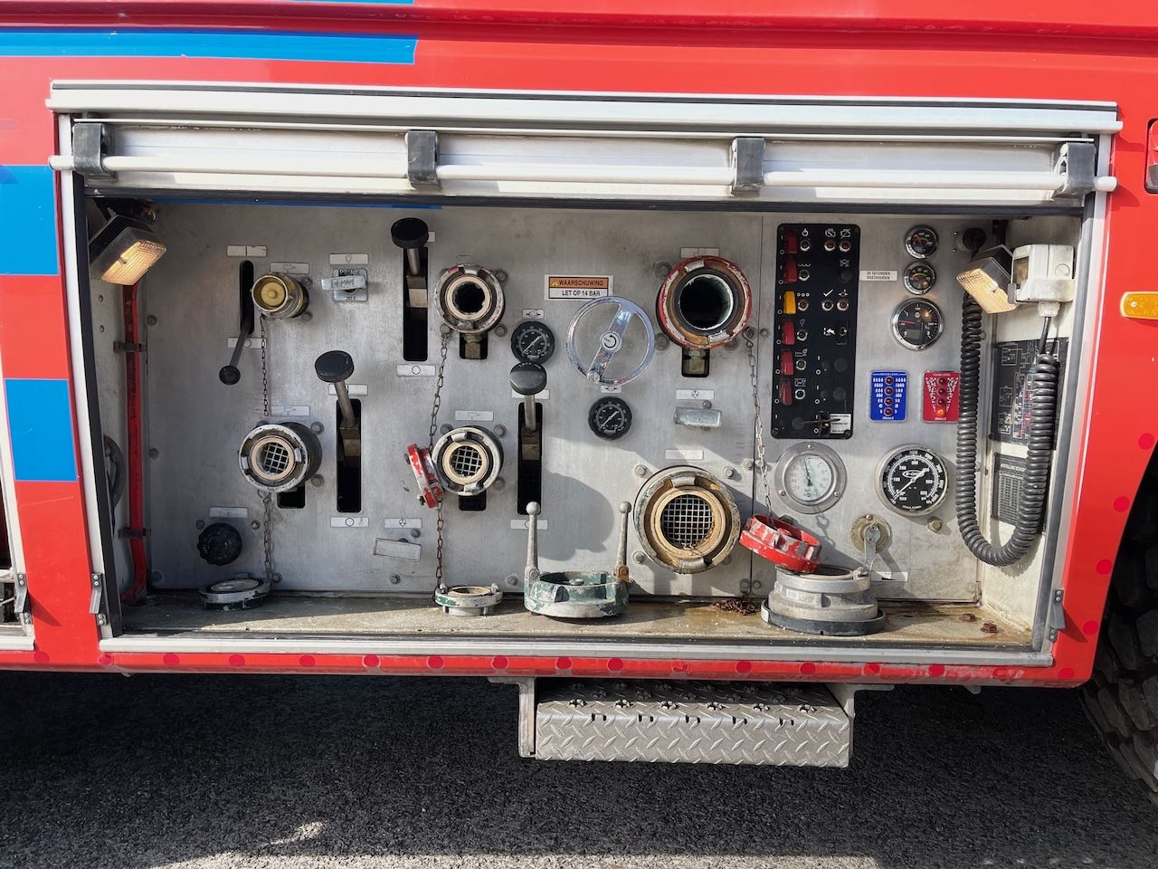 E-ONE Titan P6 HPS Crashtender Fire TRUCK