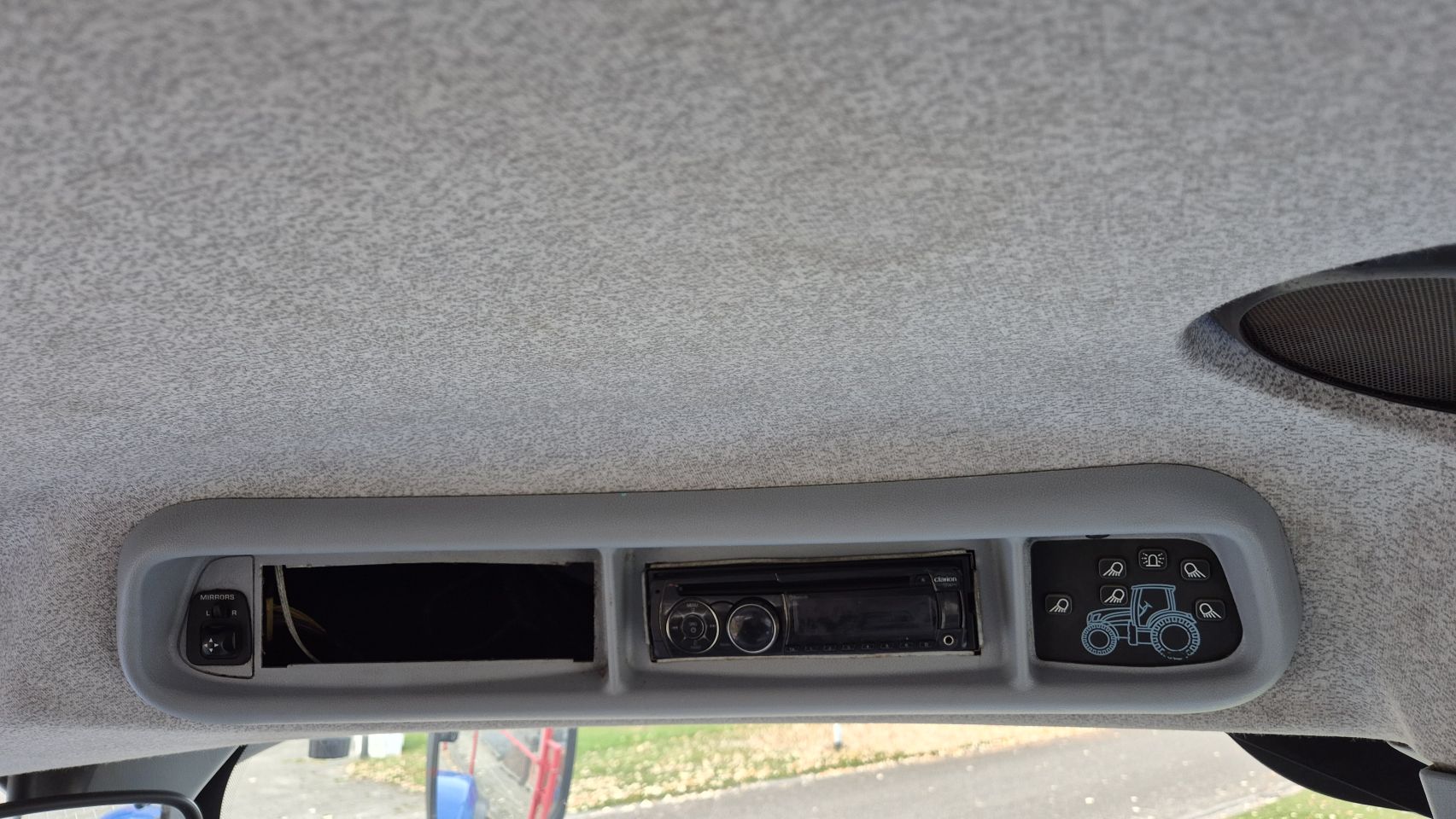 New Holland T7040 PC 40Kmh. Lucht geveerde vooras en cabine